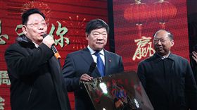 河南稀有血型協會為飛龍醫療送來賀禮