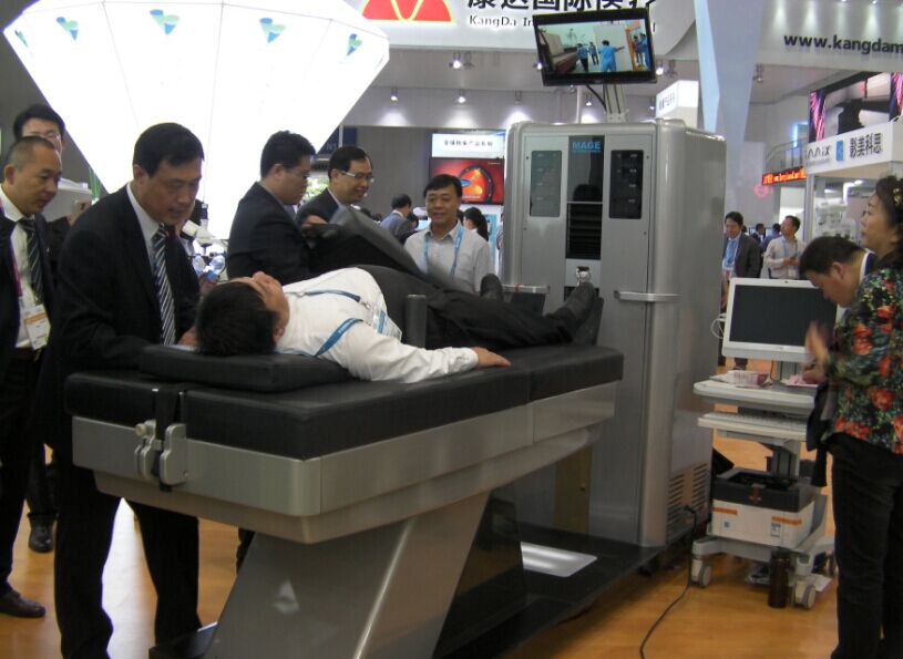 非手術脊柱減壓系統