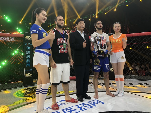 飛龍醫療外星艙走進武林風