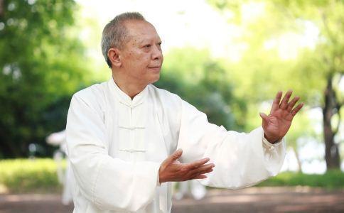 老年人預(yù)防腰間盤(pán)突出