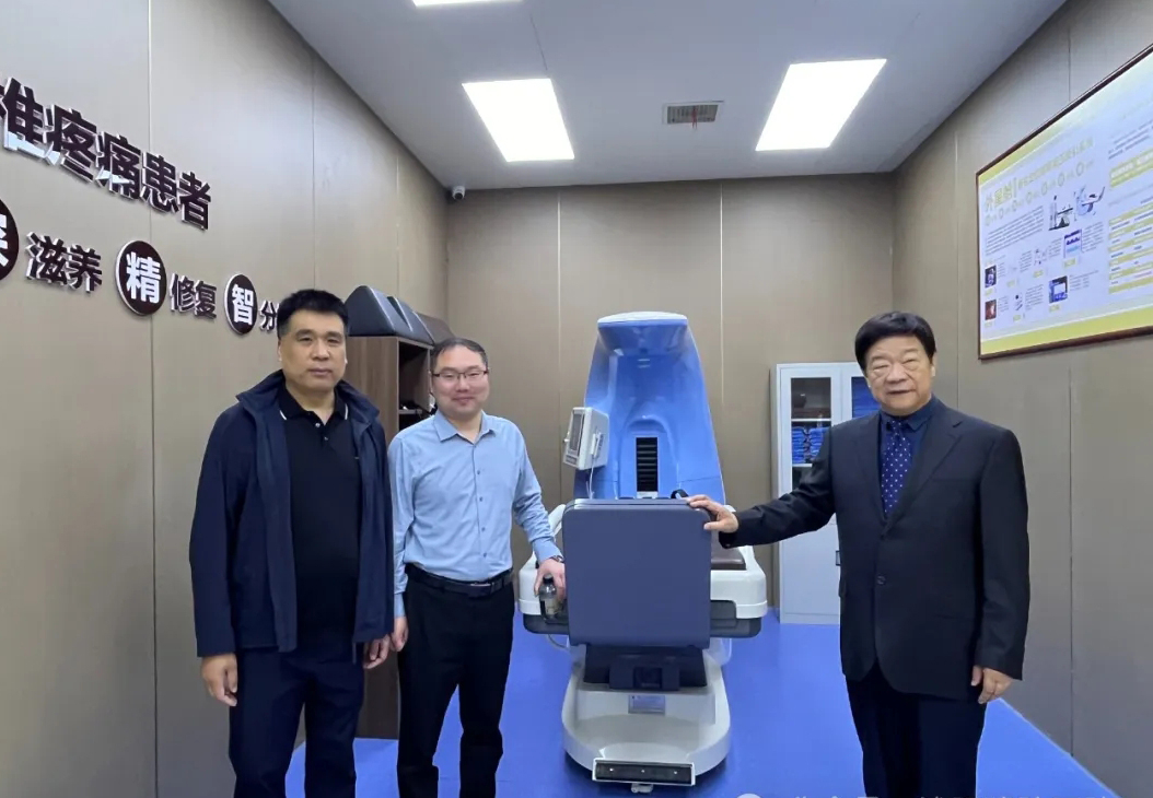 飛龍醫療董事長張新民