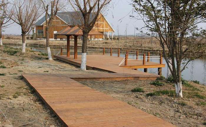 成都塑木地板廠家