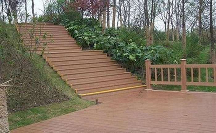 成都塑木地板廠家