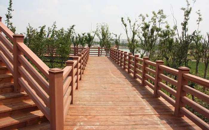 成都塑木地板廠家