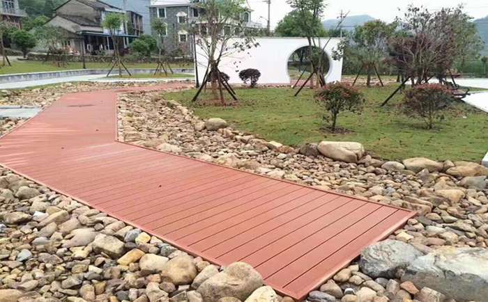 成都塑木地板廠家