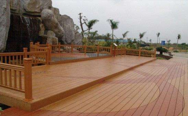 木塑地板好還是防腐木地板好？區別到底在哪兒呢？