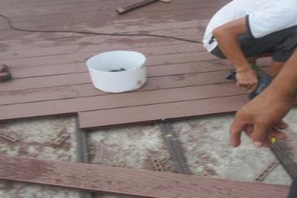 木塑材料的切開和鉆孔注意事項