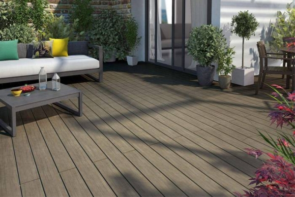 成都木塑地板廠家：塑木地板材料具備哪些性能特點